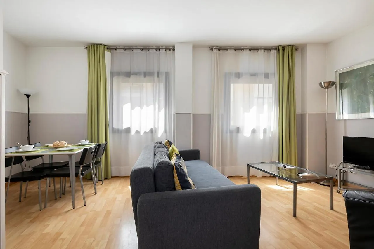 Apartments Sata Park Guell Area Barcelona 0*,  Hiszpania